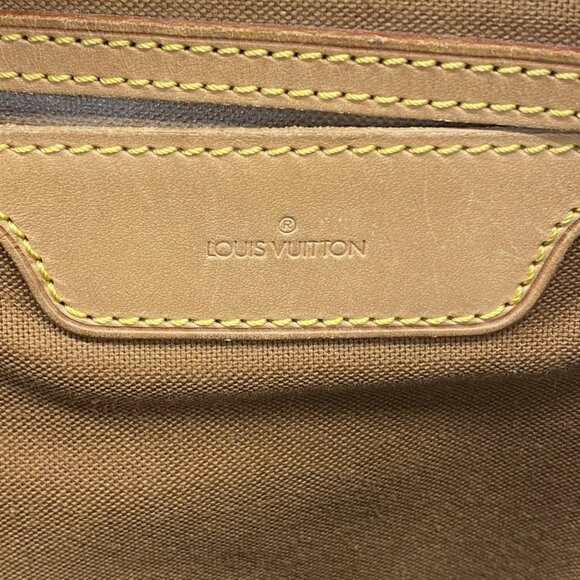 LOUIS VUITTON Authentic Brown Monogram Shoulder Bag - Picture 5 of 16